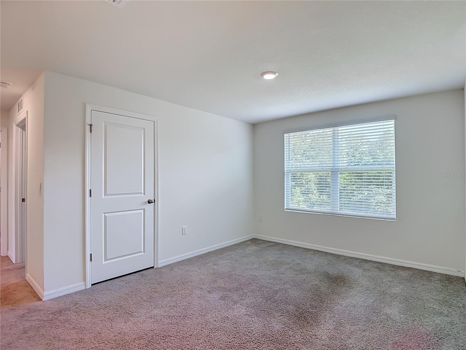 7737 ROSEWOOD GARDEN LOOP