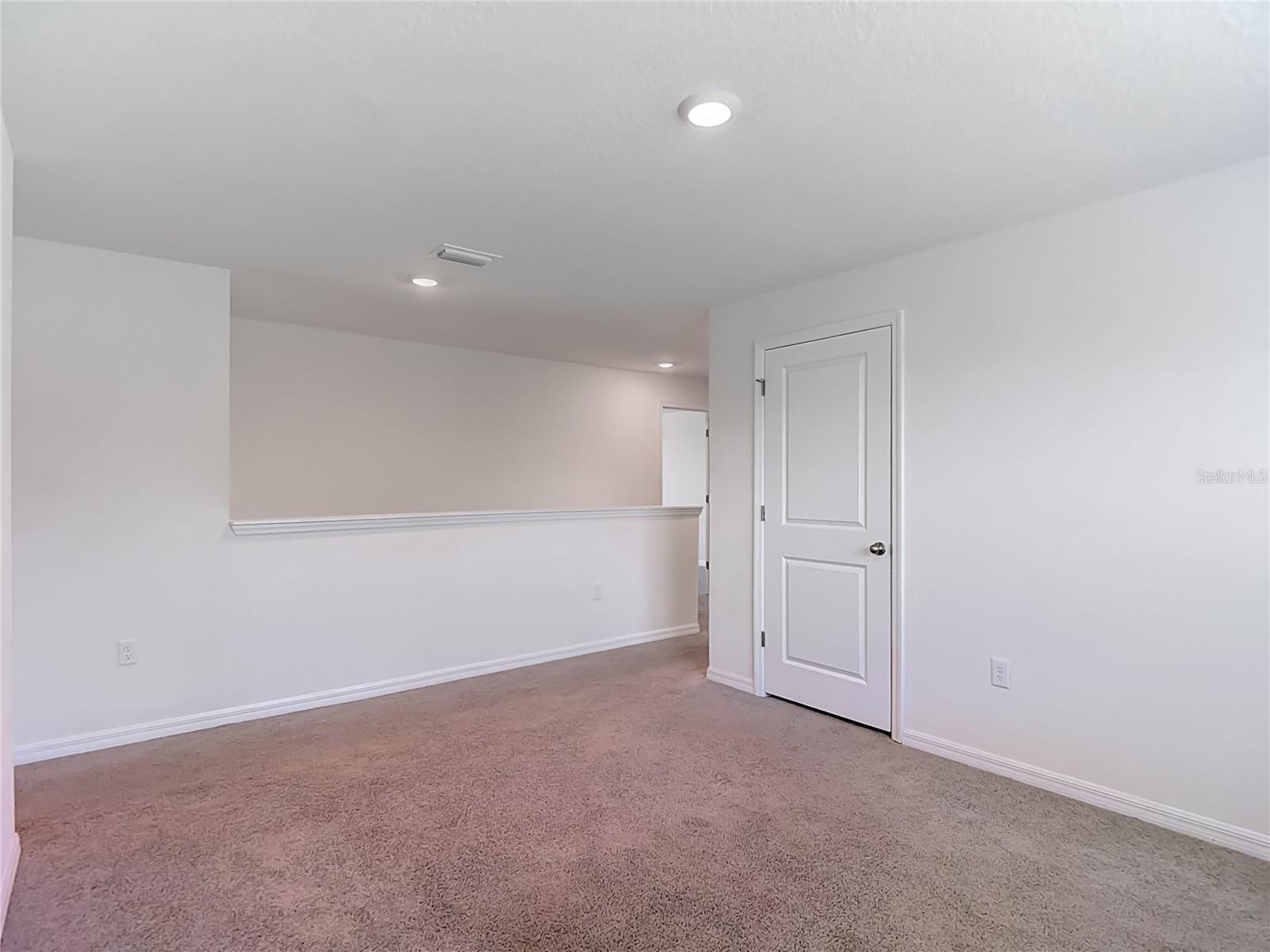 7737 ROSEWOOD GARDEN LOOP