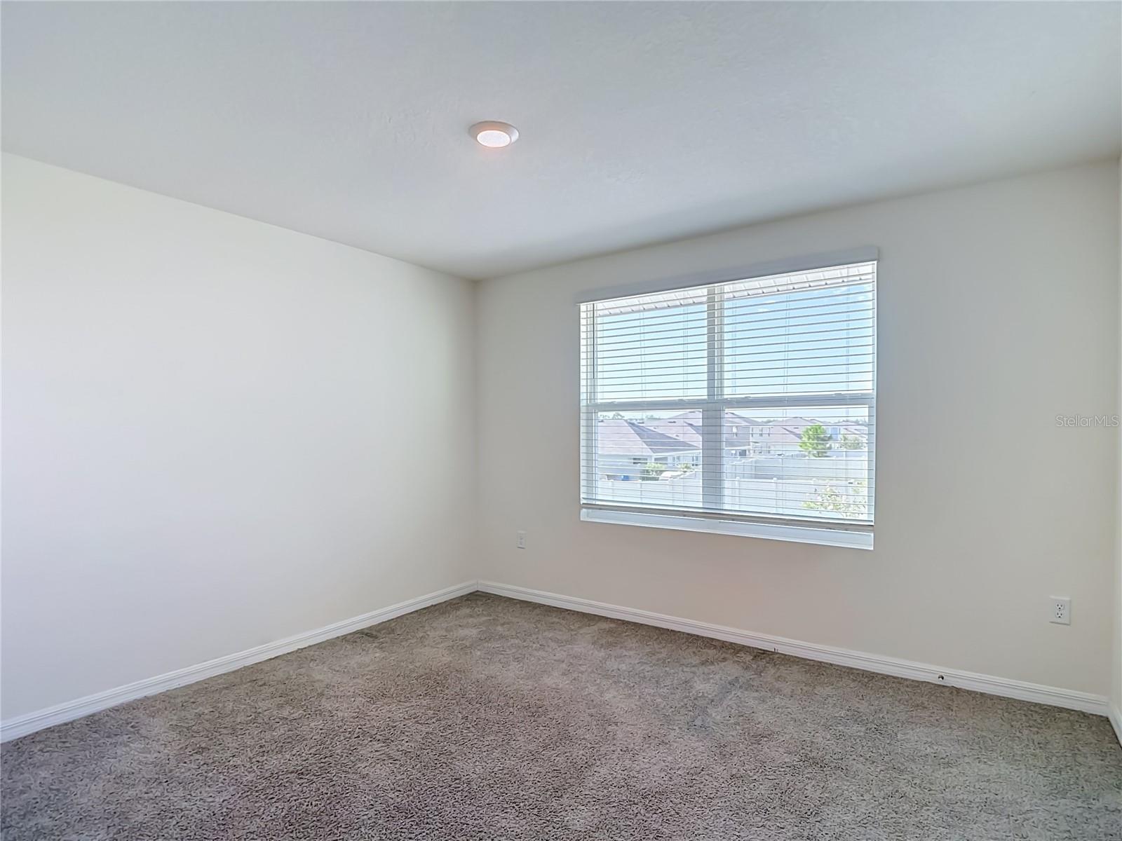 7737 ROSEWOOD GARDEN LOOP