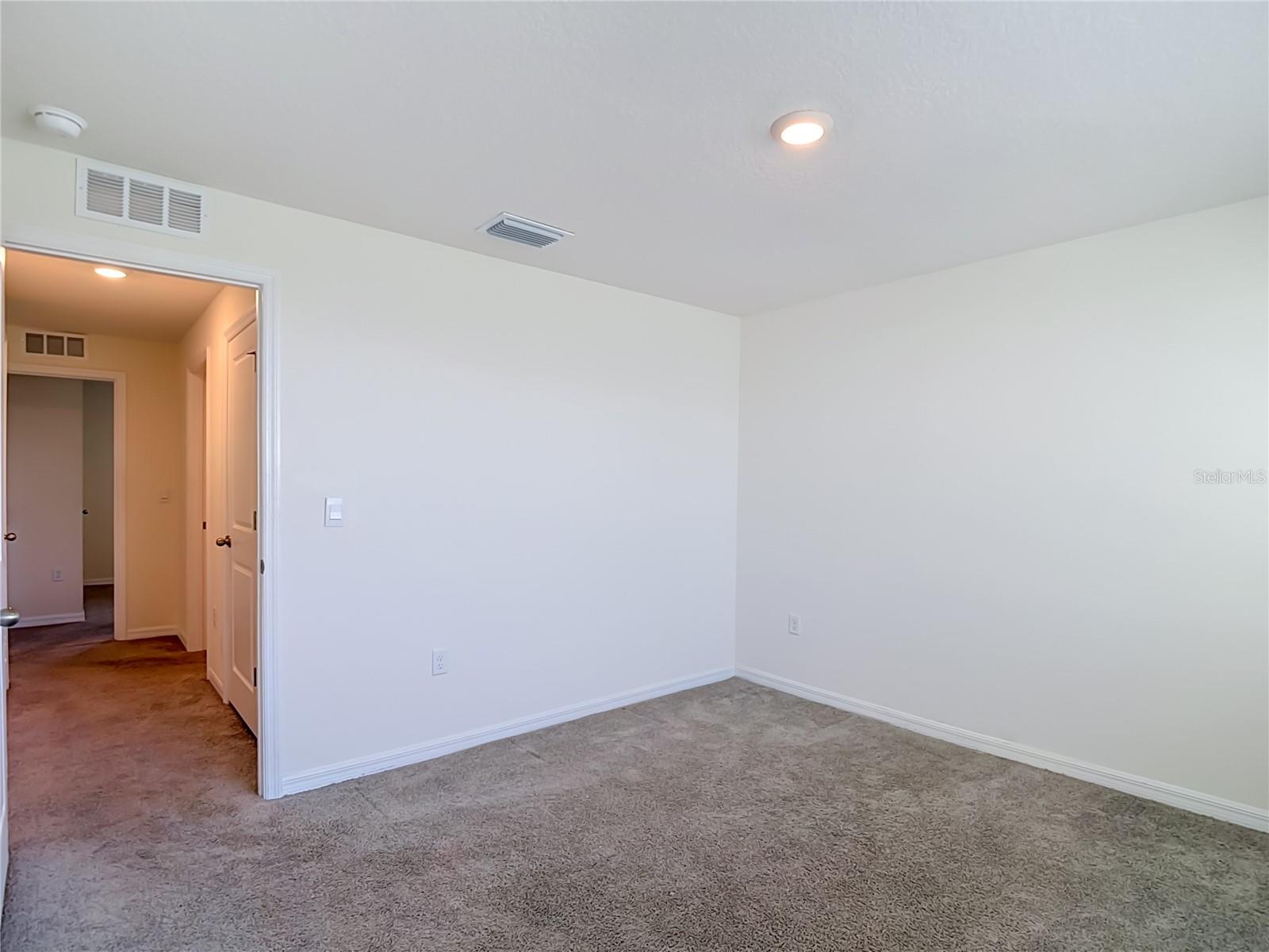7737 ROSEWOOD GARDEN LOOP