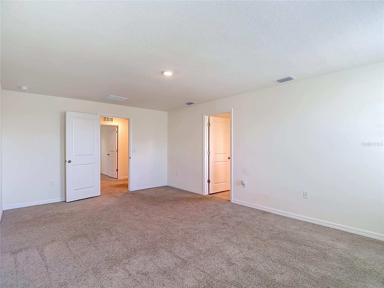 7737 ROSEWOOD GARDEN LOOP