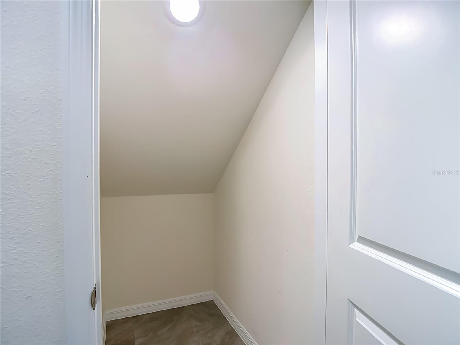 7737 ROSEWOOD GARDEN LOOP