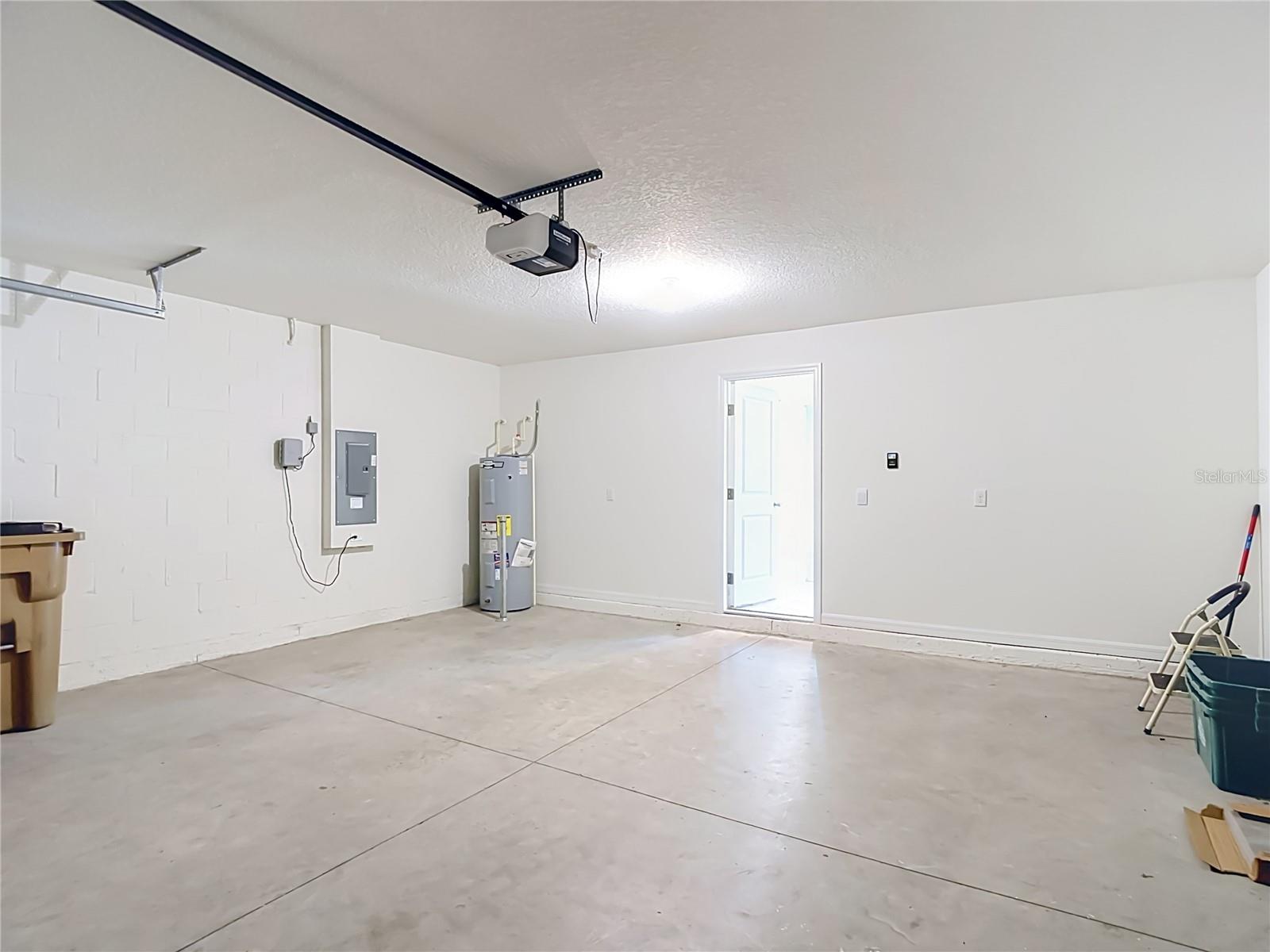 7737 ROSEWOOD GARDEN LOOP