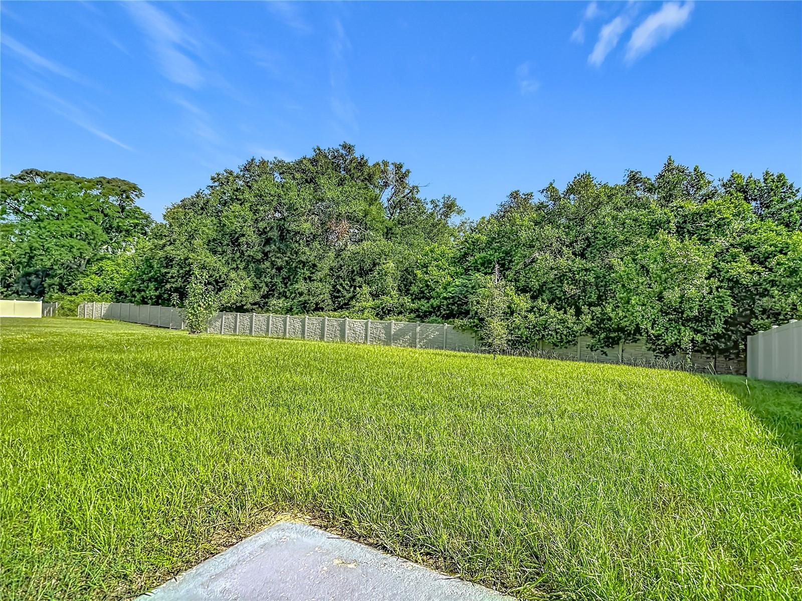 7737 ROSEWOOD GARDEN LOOP