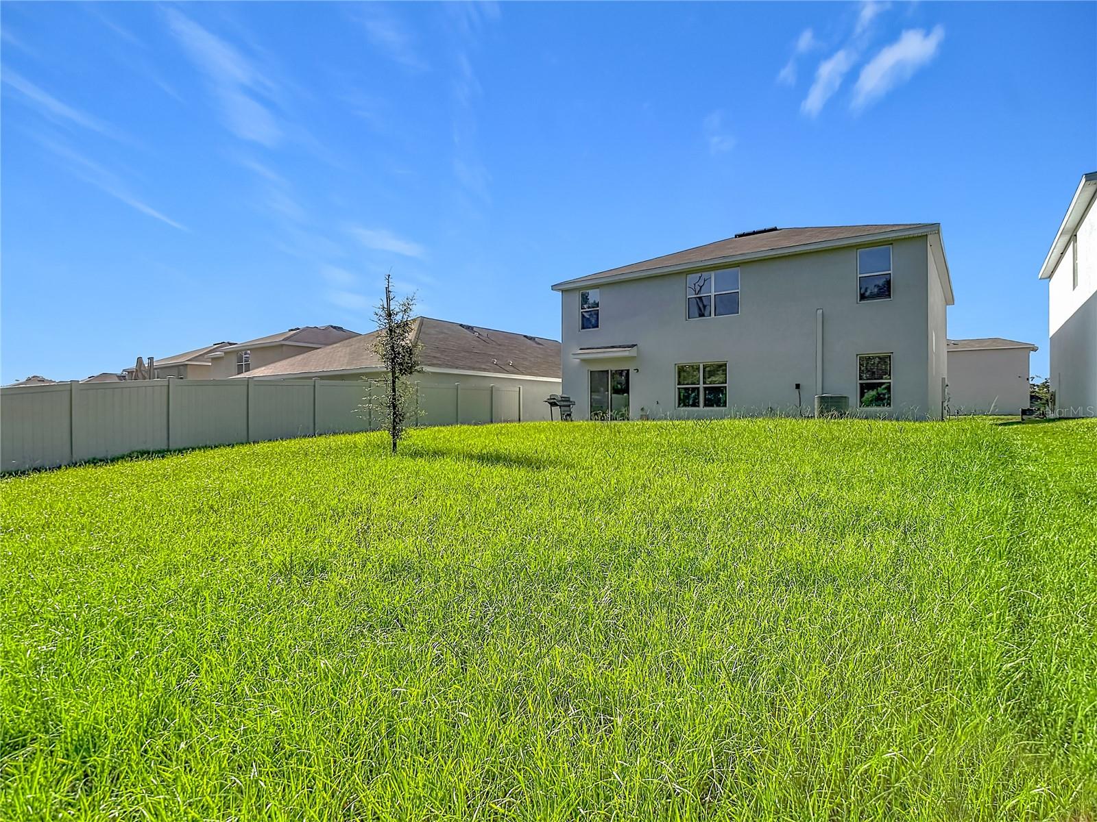7737 ROSEWOOD GARDEN LOOP