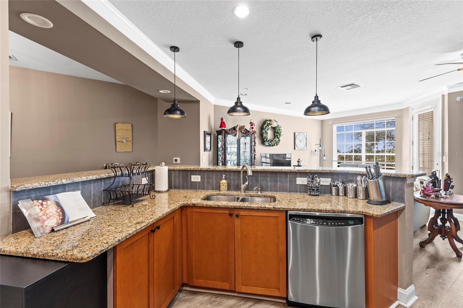 6319 SUNSET BAY CIR