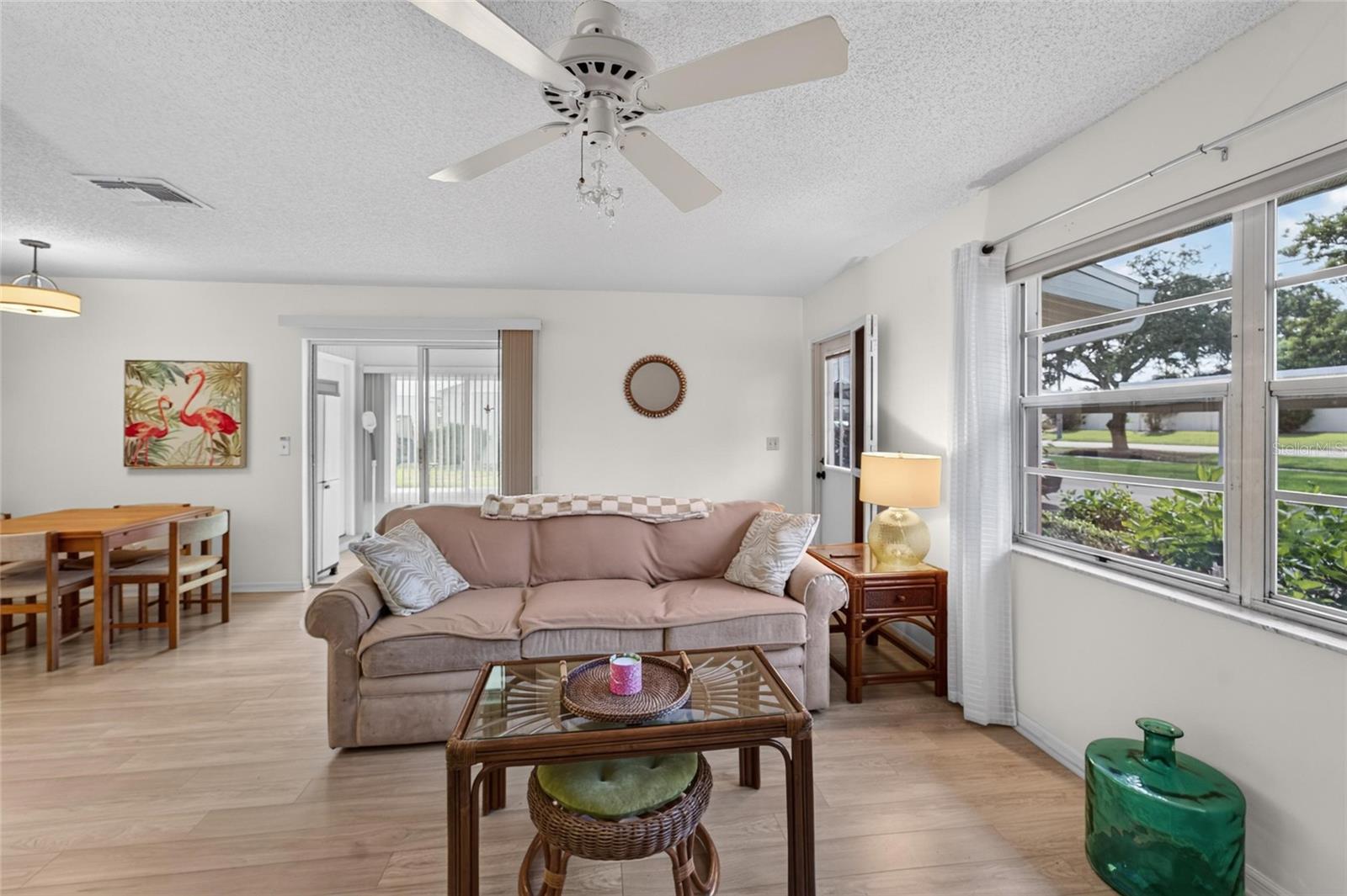 401 DE GRASSE PL #21