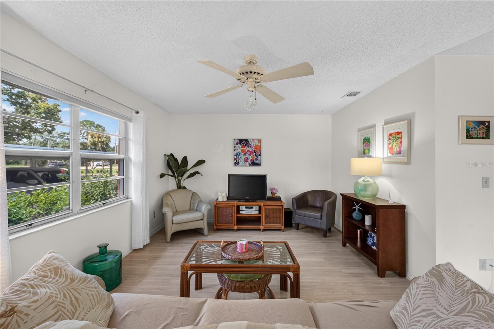 401 DE GRASSE PL #21