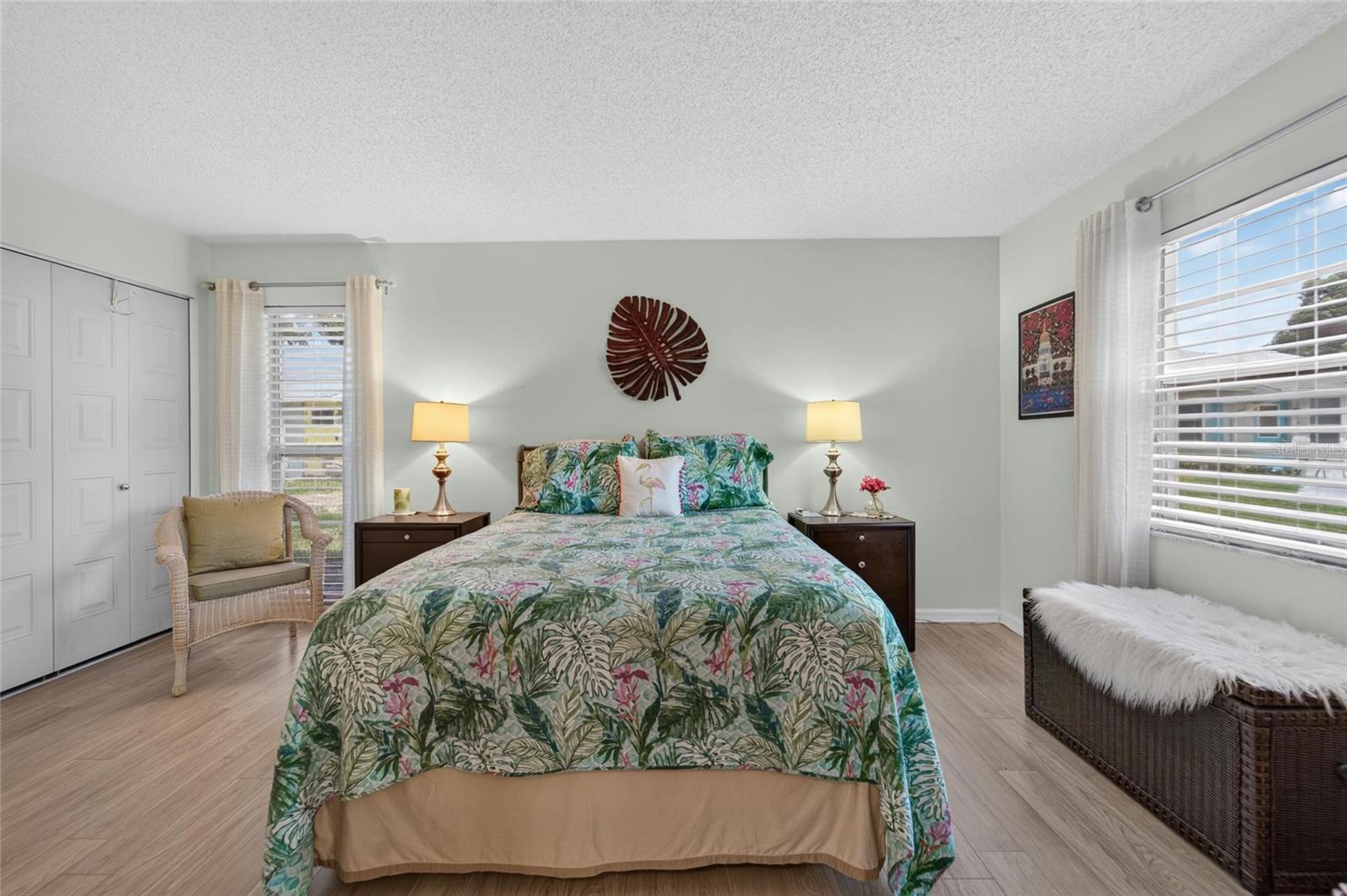 401 DE GRASSE PL #21