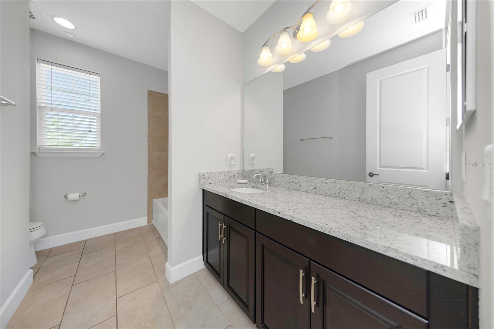 17807 HOWSMOOR PL