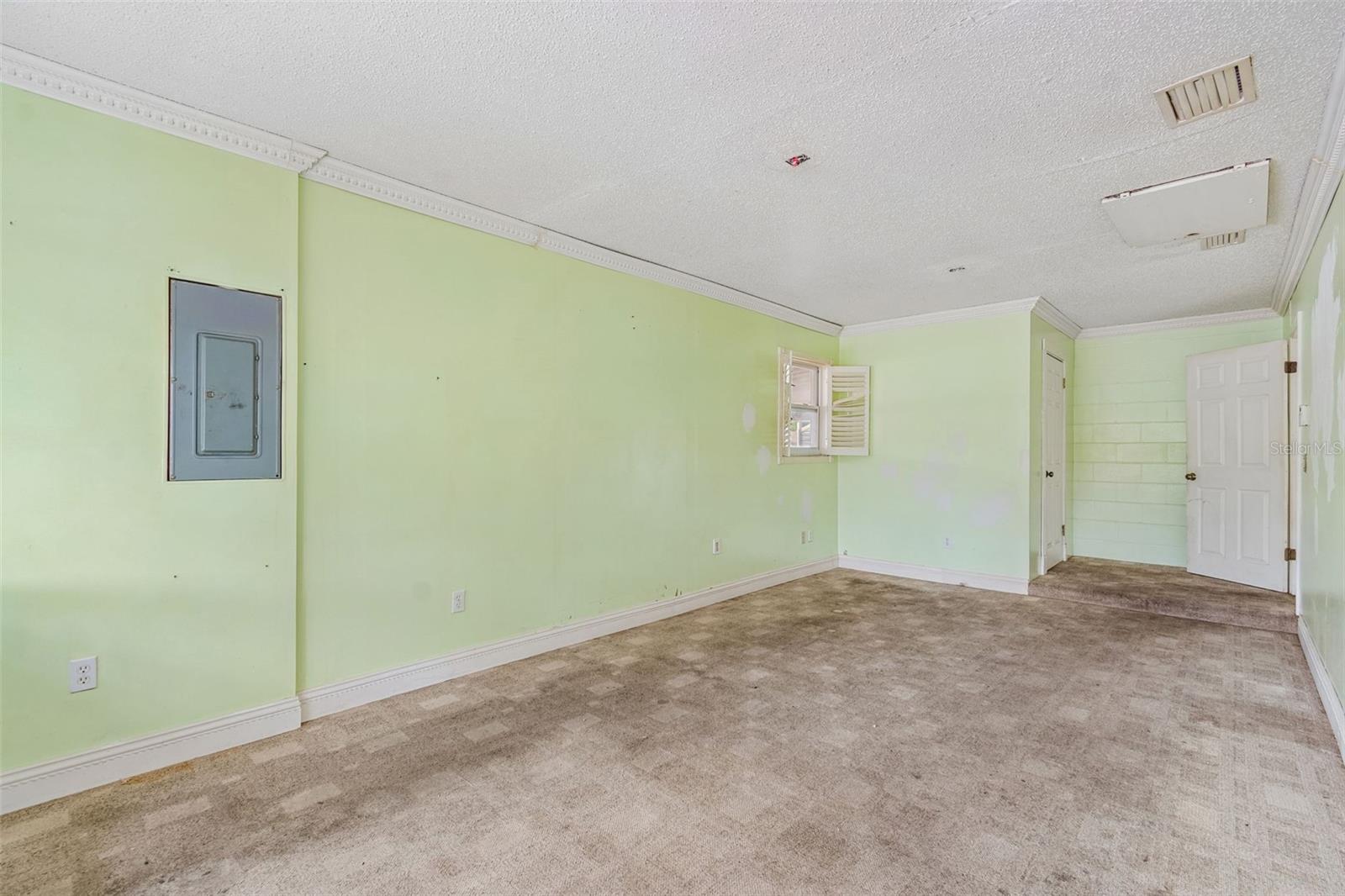 38621 NORTH AVE