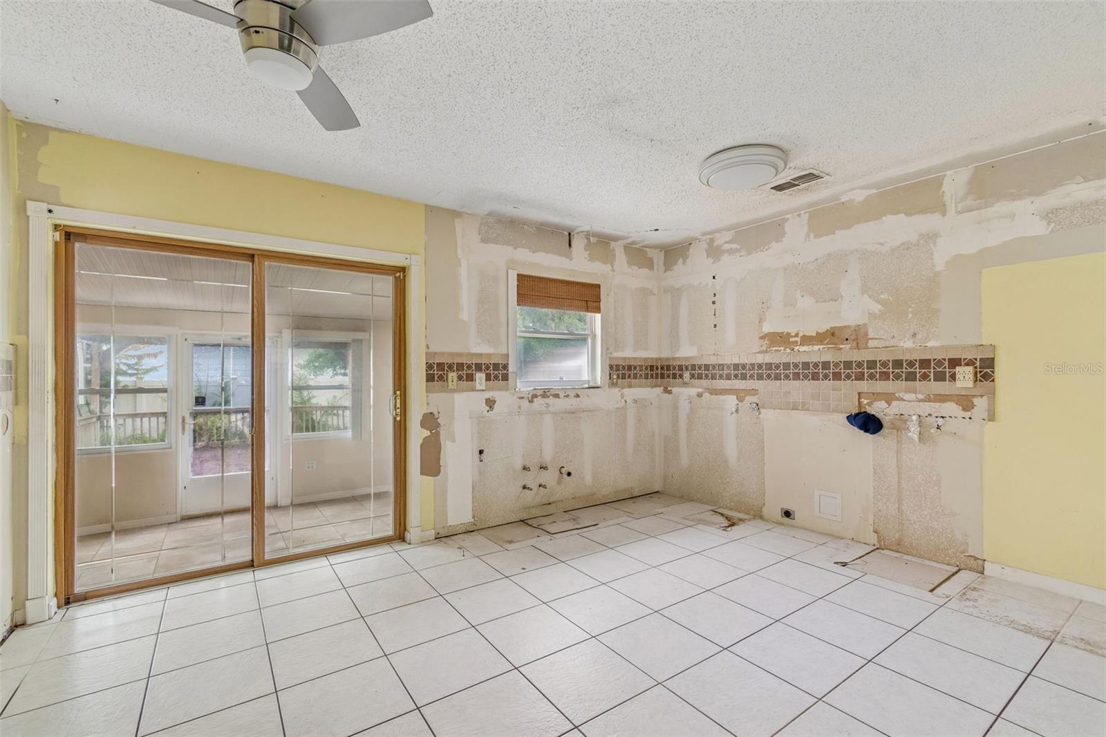 38621 NORTH AVE