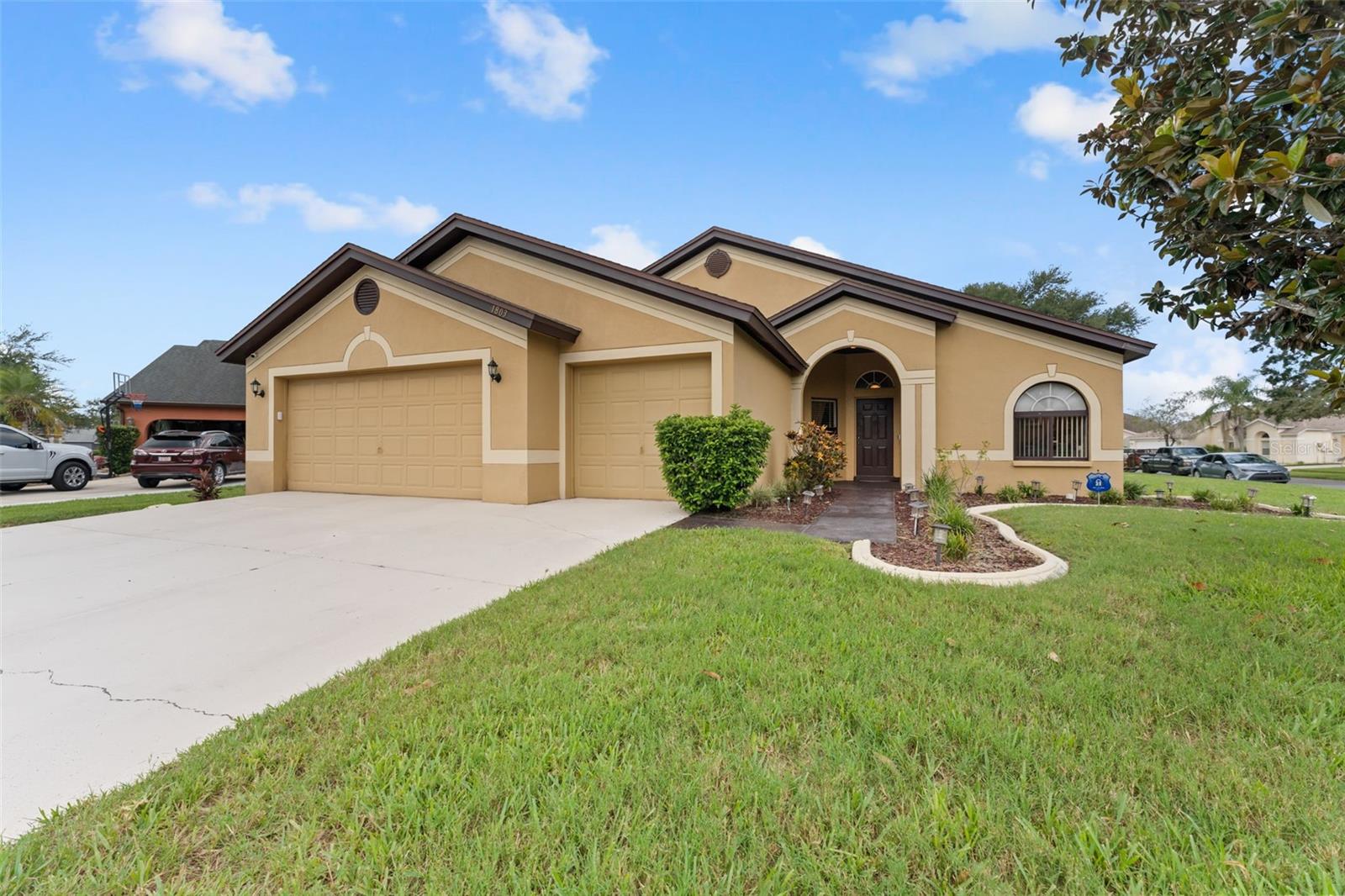 1803 Cattleman Dr, Brandon