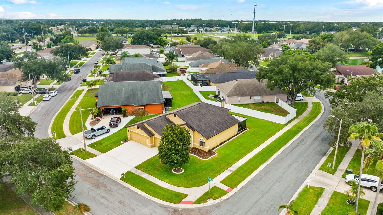 1803 CATTLEMAN DR