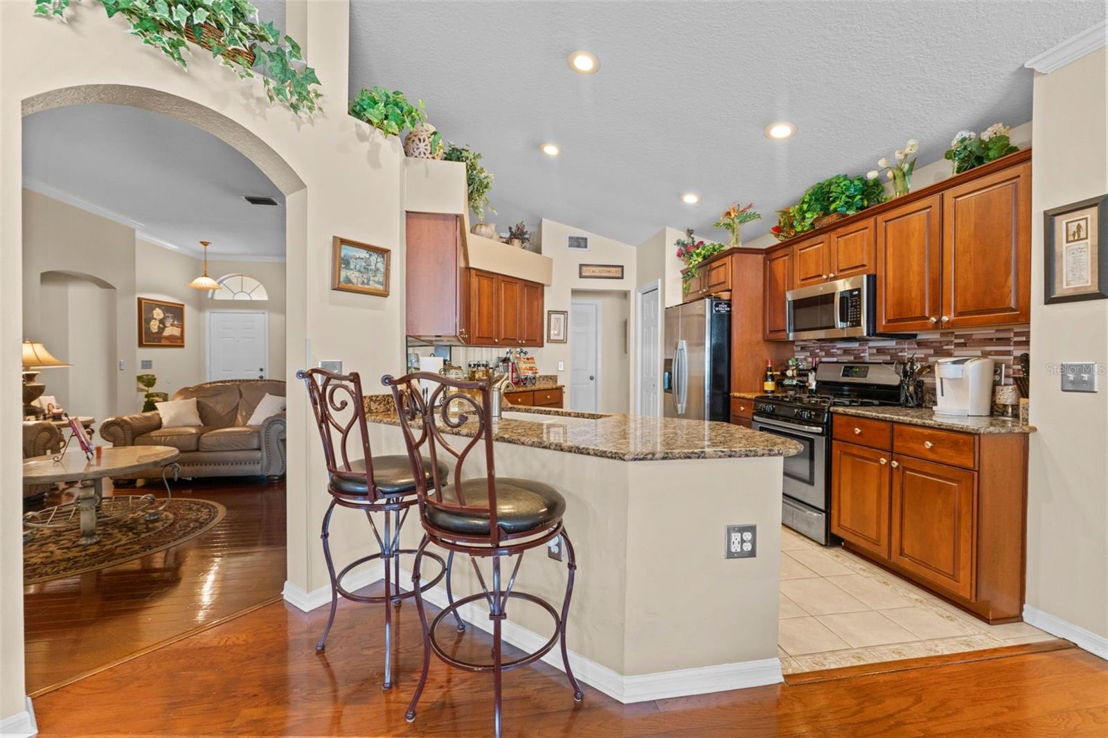 1803 CATTLEMAN DR
