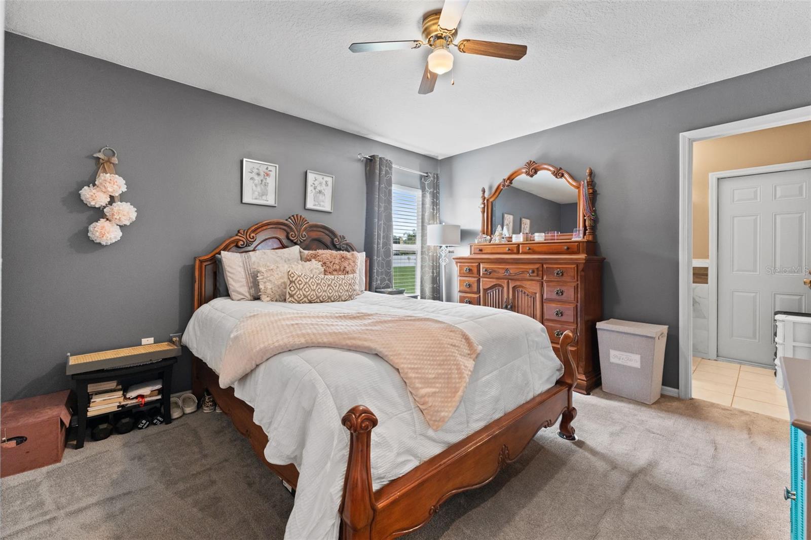 1803 CATTLEMAN DR