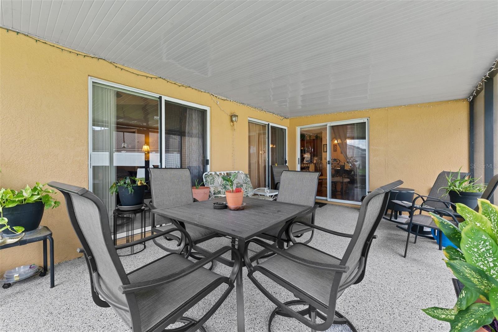 1803 CATTLEMAN DR