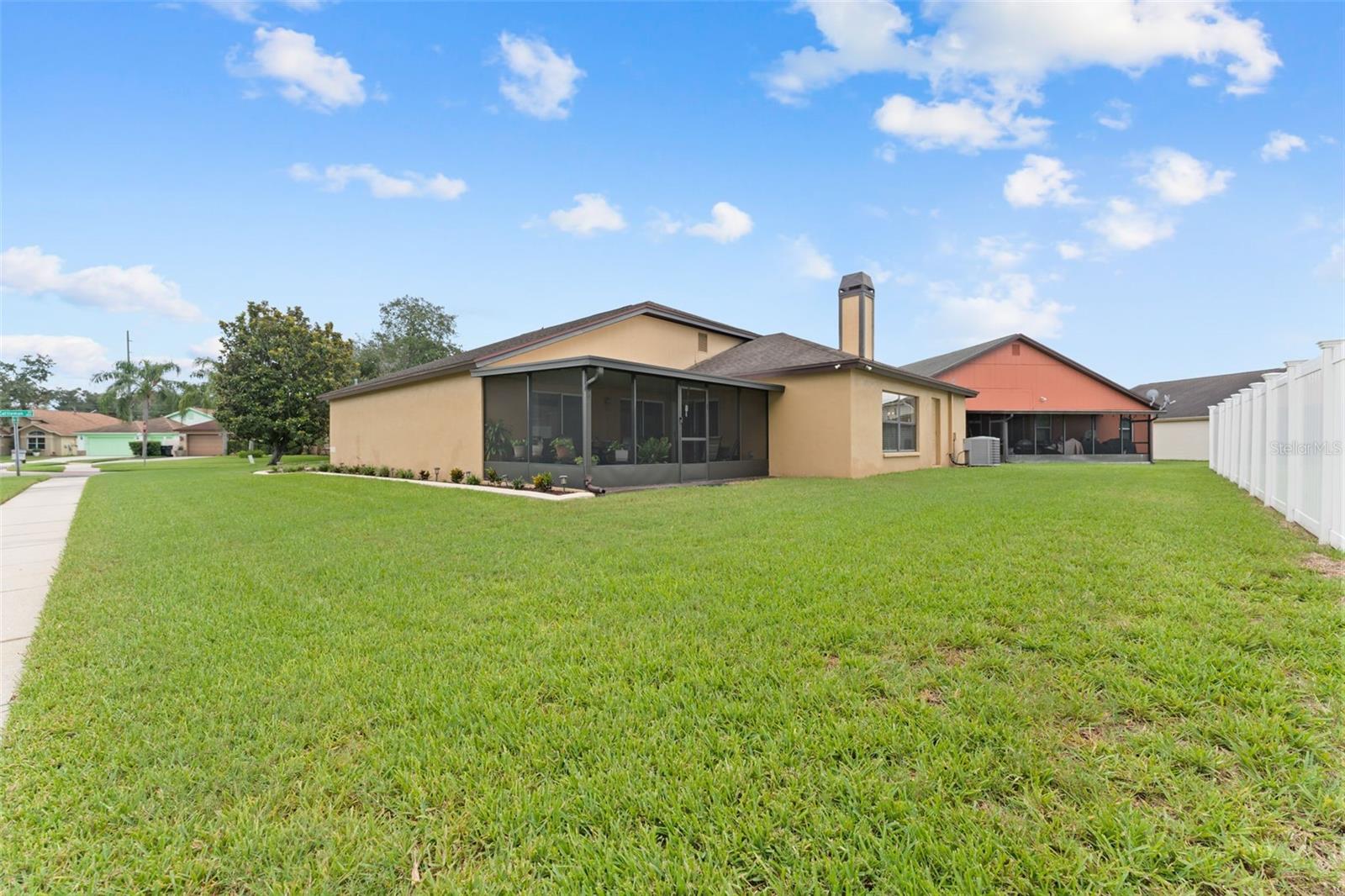 1803 CATTLEMAN DR