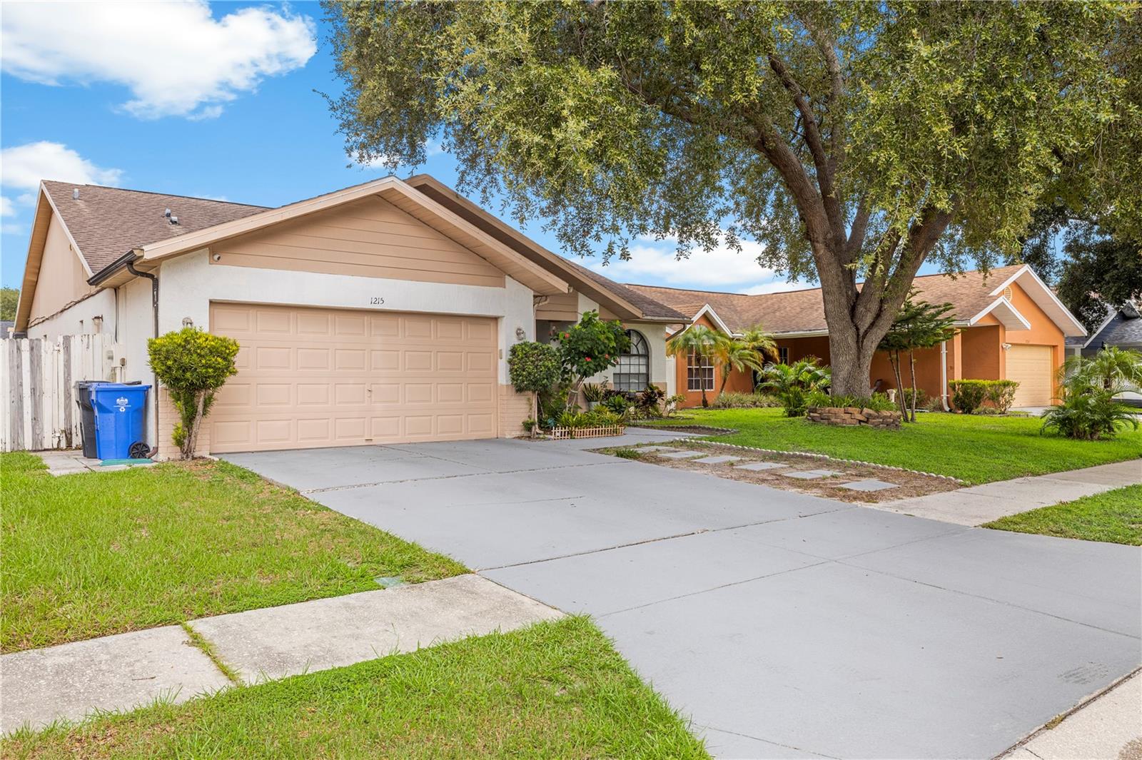 1215 RINKFIELD PL