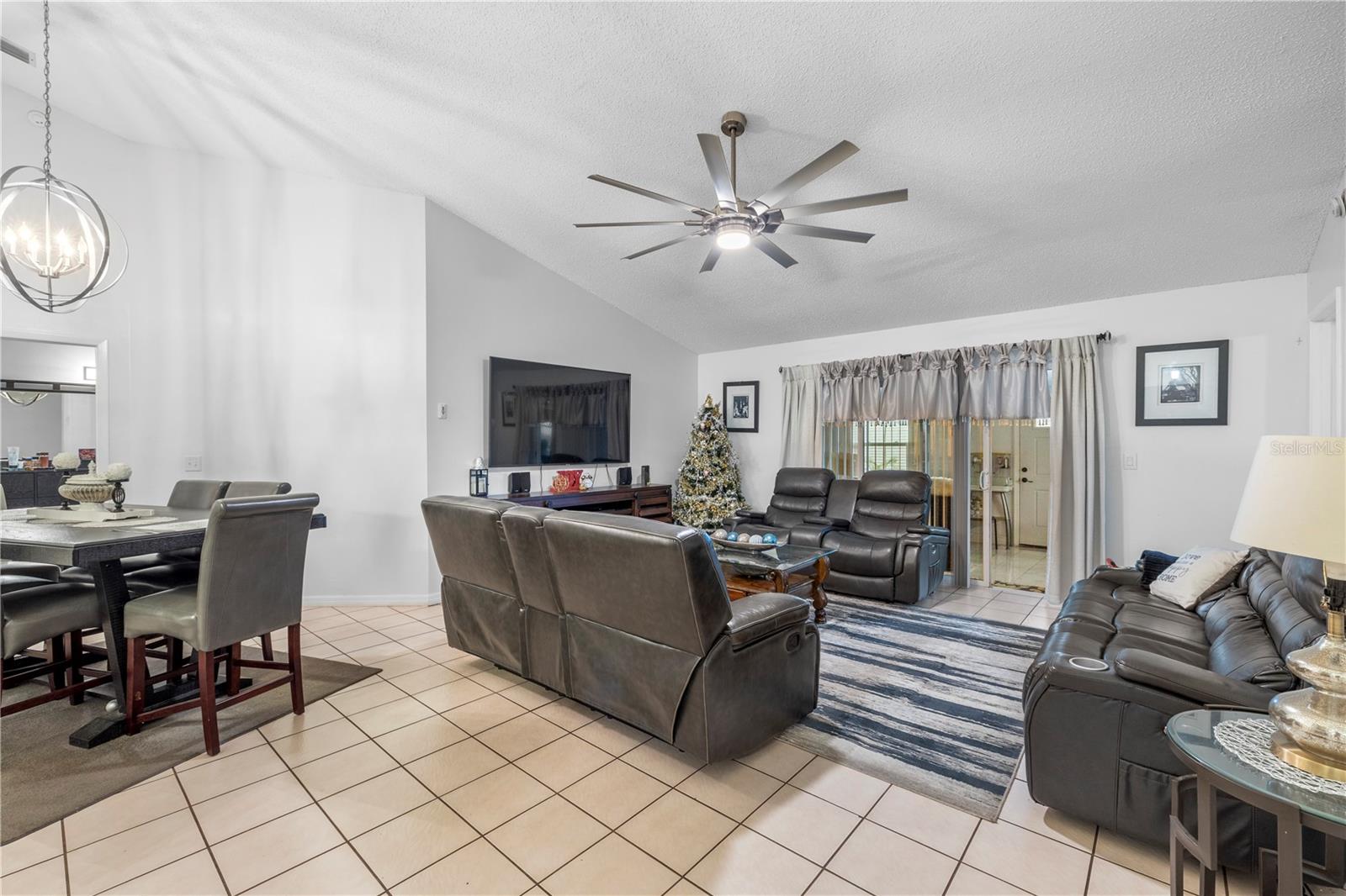 1215 RINKFIELD PL