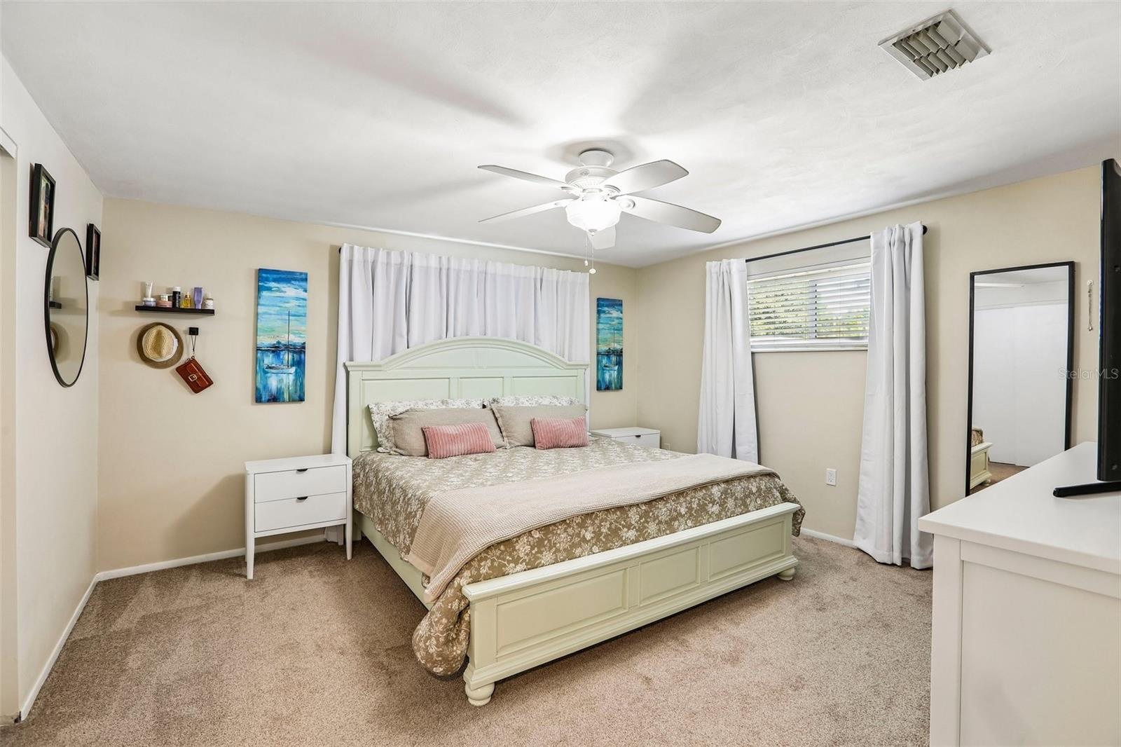 3420 PALOMA DR
