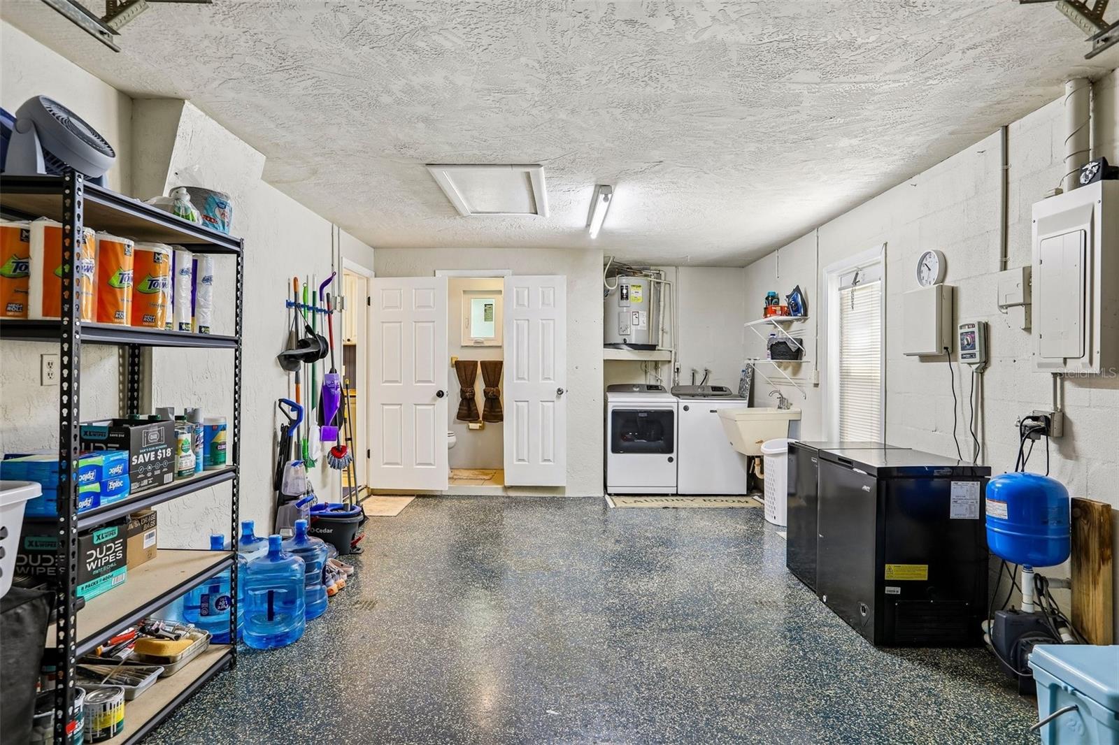 3420 PALOMA DR