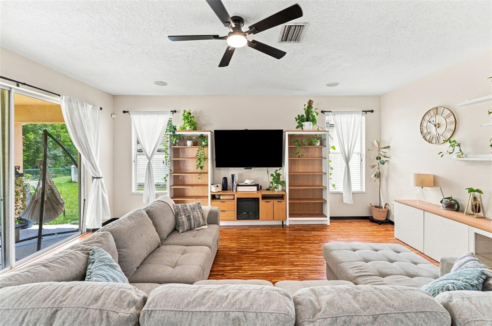 15731 CEDAR ELM TER