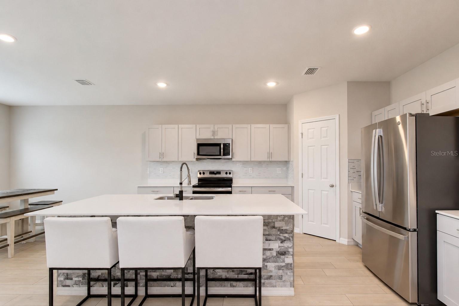 7917 PEACE LILY AVE