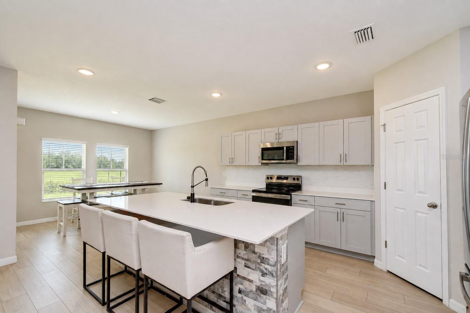 7917 PEACE LILY AVE