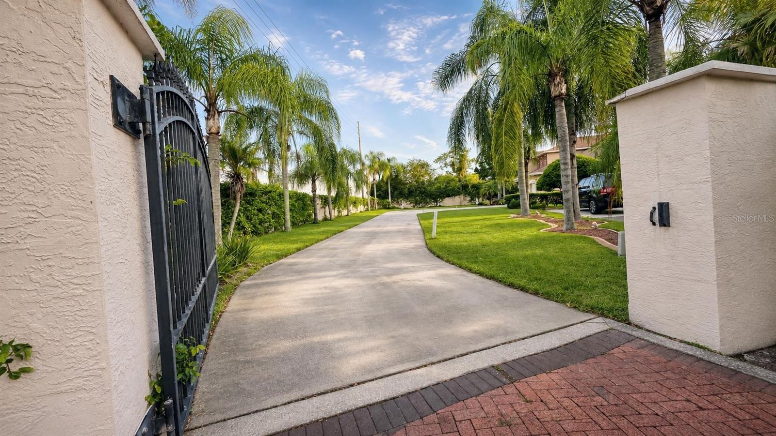 21111 PRESERVATION DR