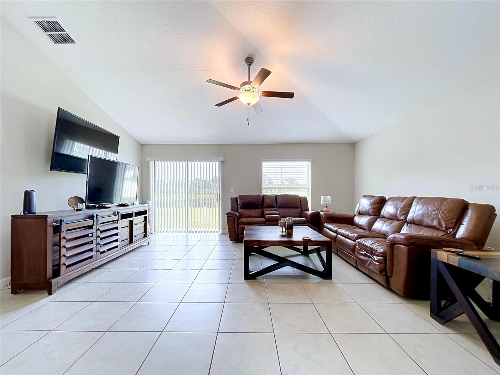 1565 COLDING DR