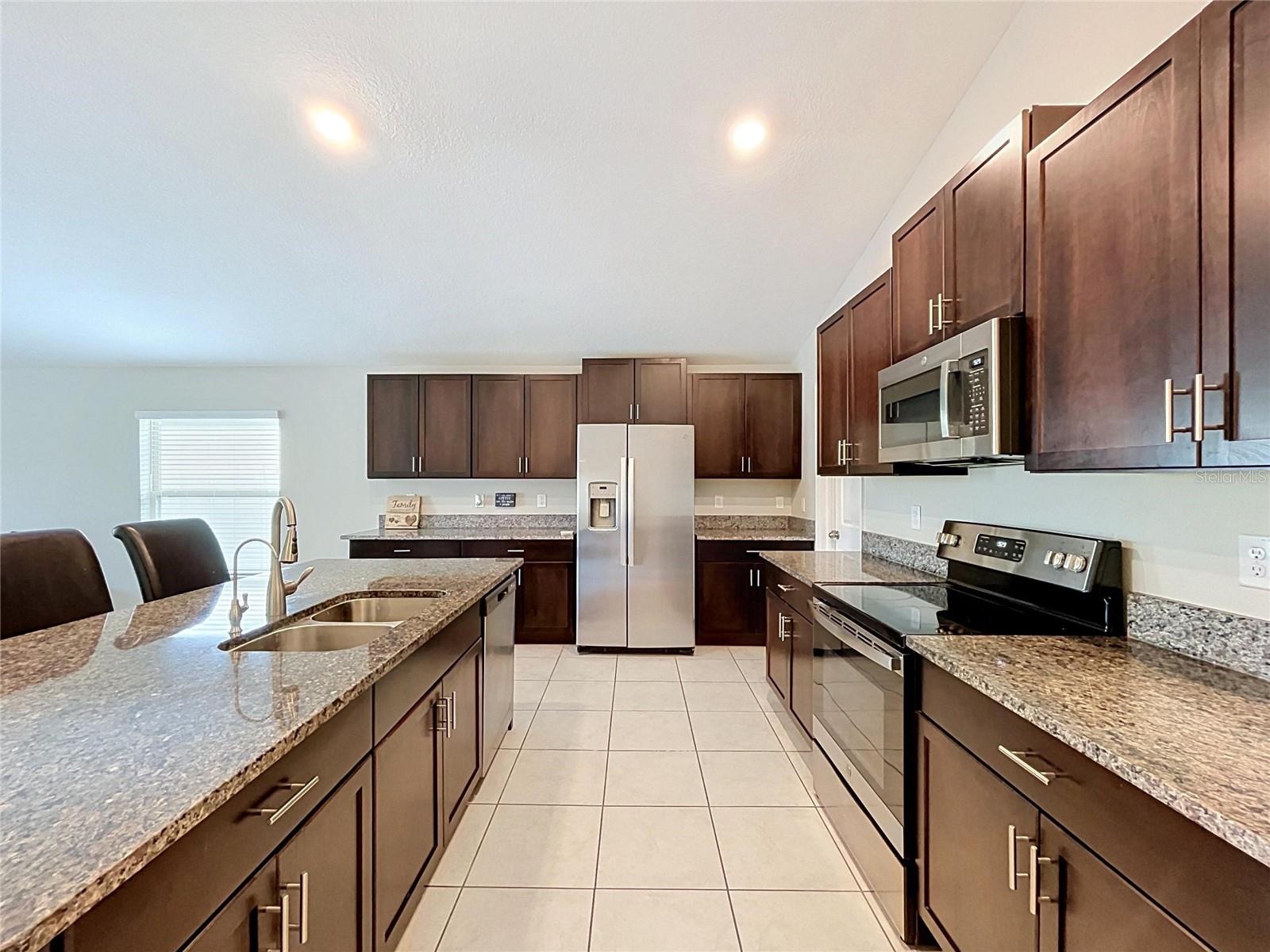 1565 COLDING DR