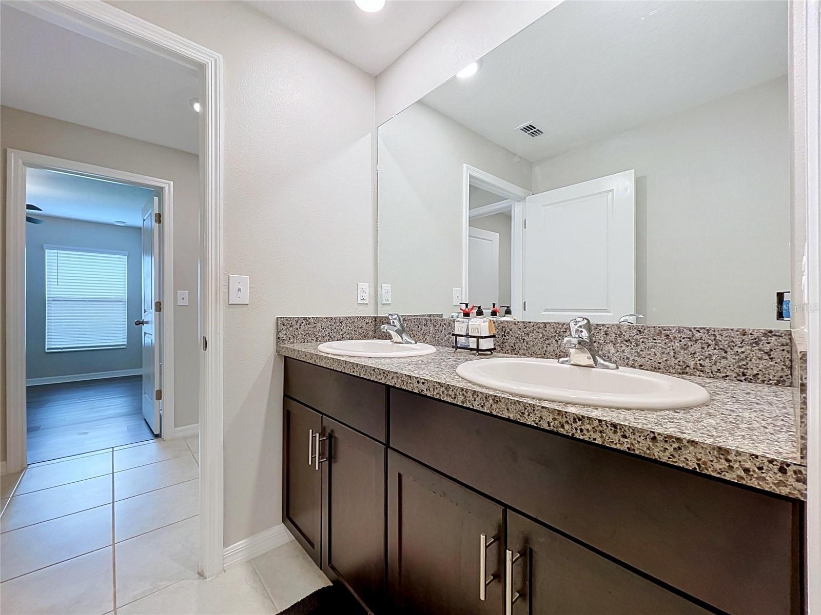 1565 COLDING DR