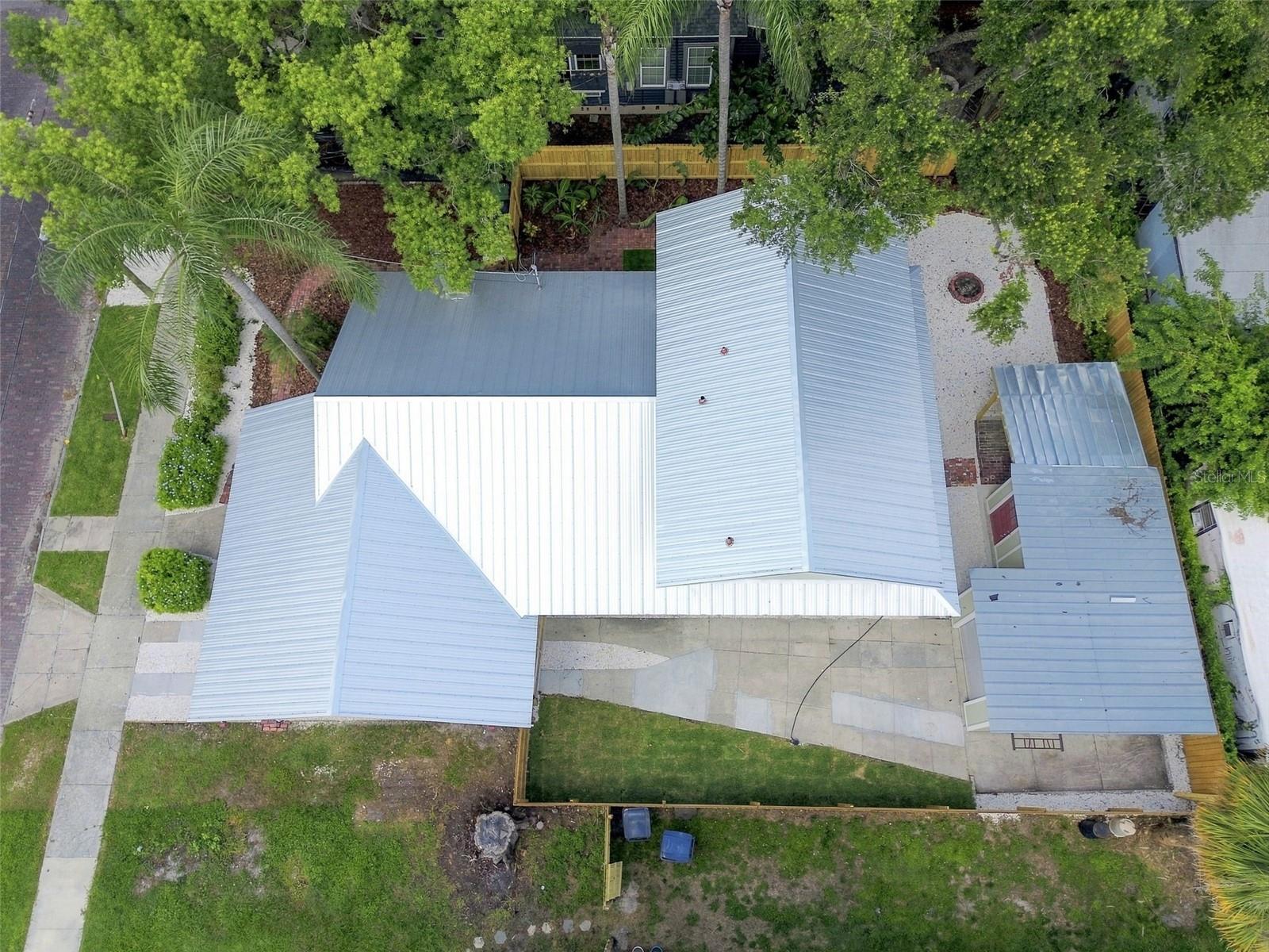 2911 N CENTRAL AVE
