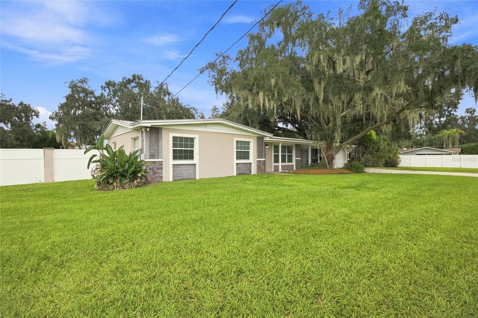 5106 THONOTOSASSA RD