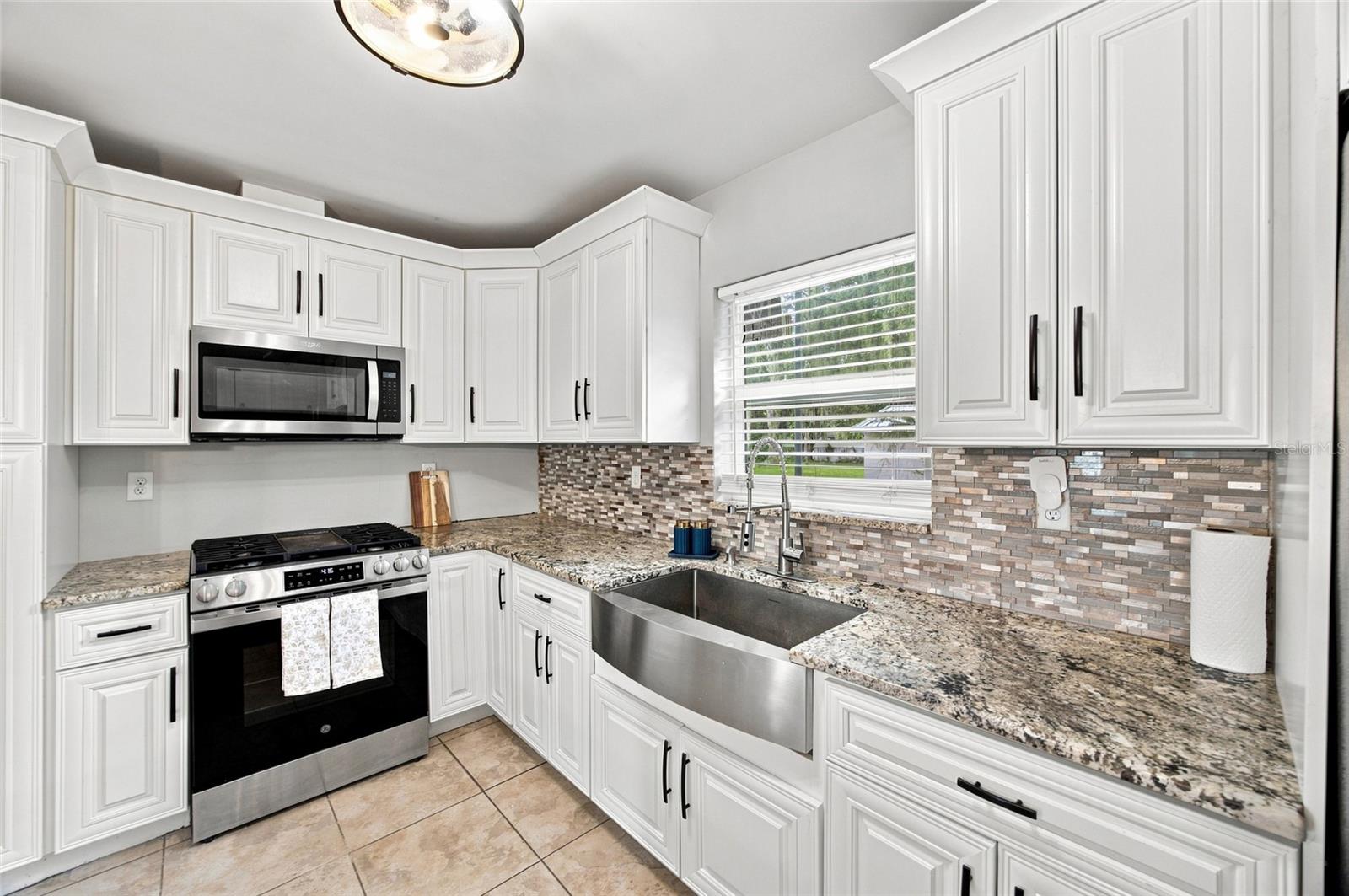 5106 THONOTOSASSA RD