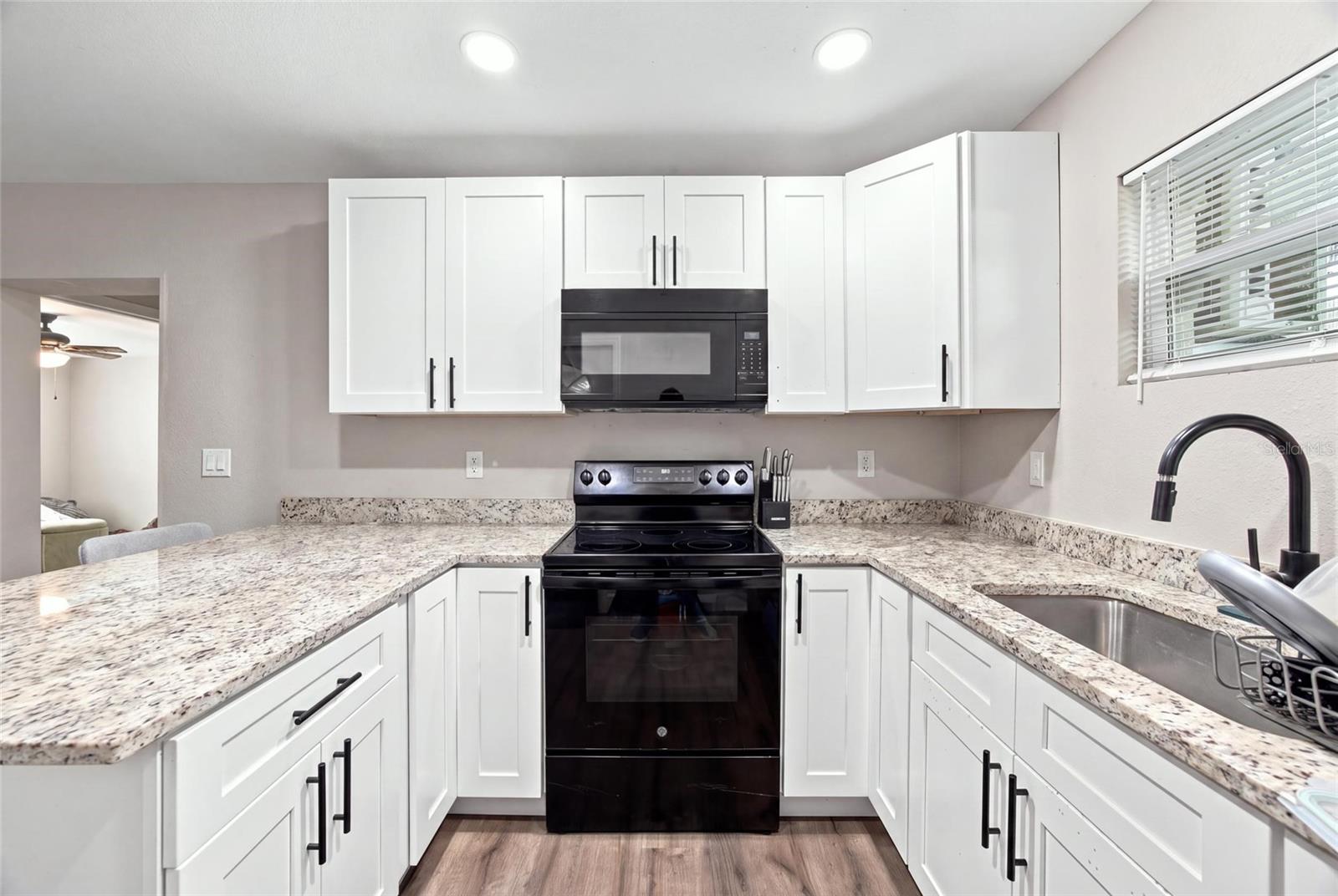 5106 THONOTOSASSA RD