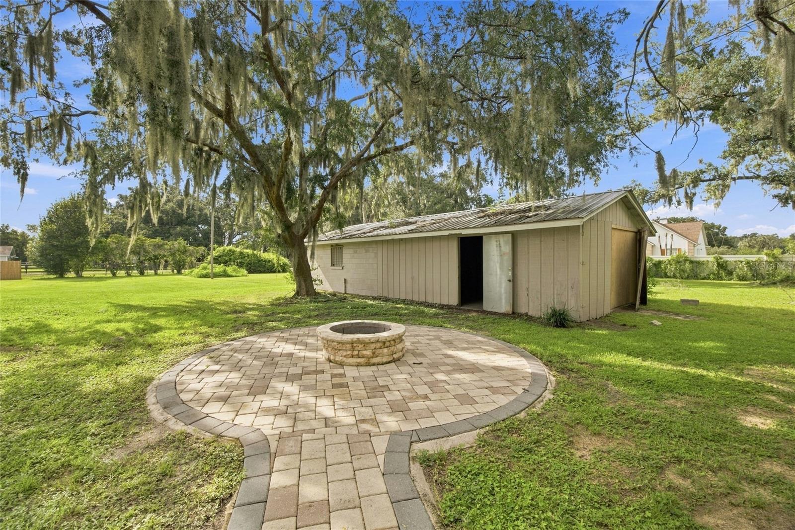 5106 THONOTOSASSA RD