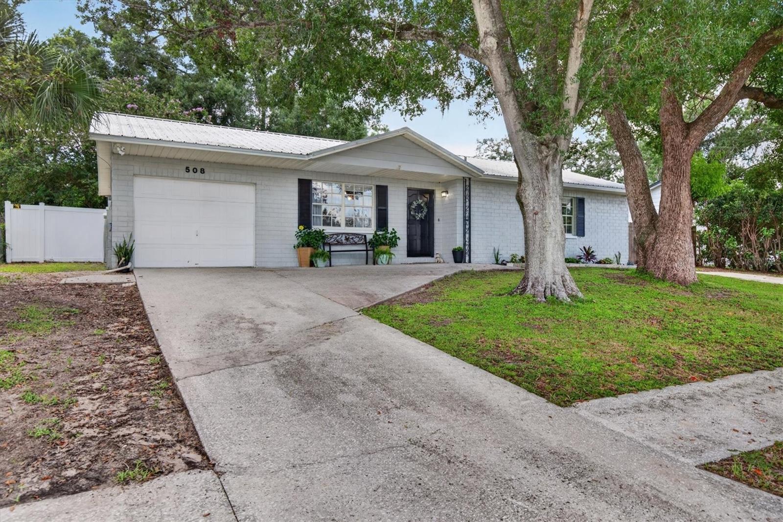 508 COCOPLUM DR