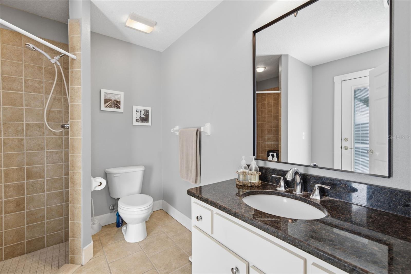 3407 FLAGSTAFF CIR