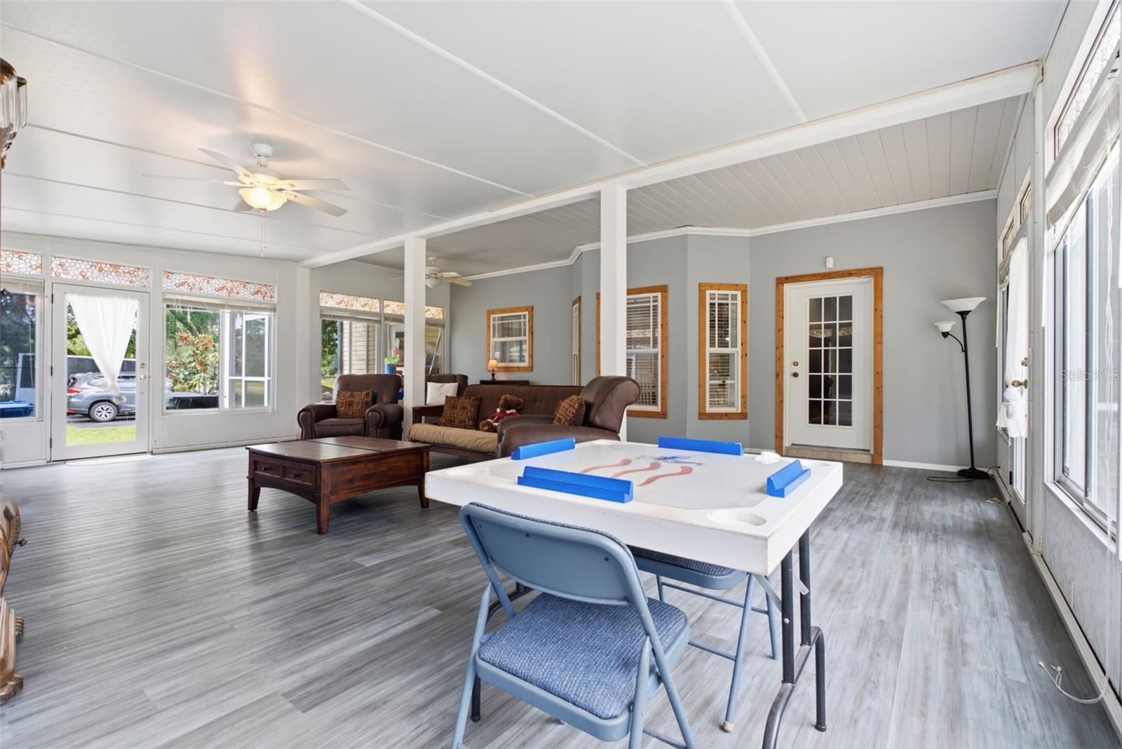 3407 FLAGSTAFF CIR