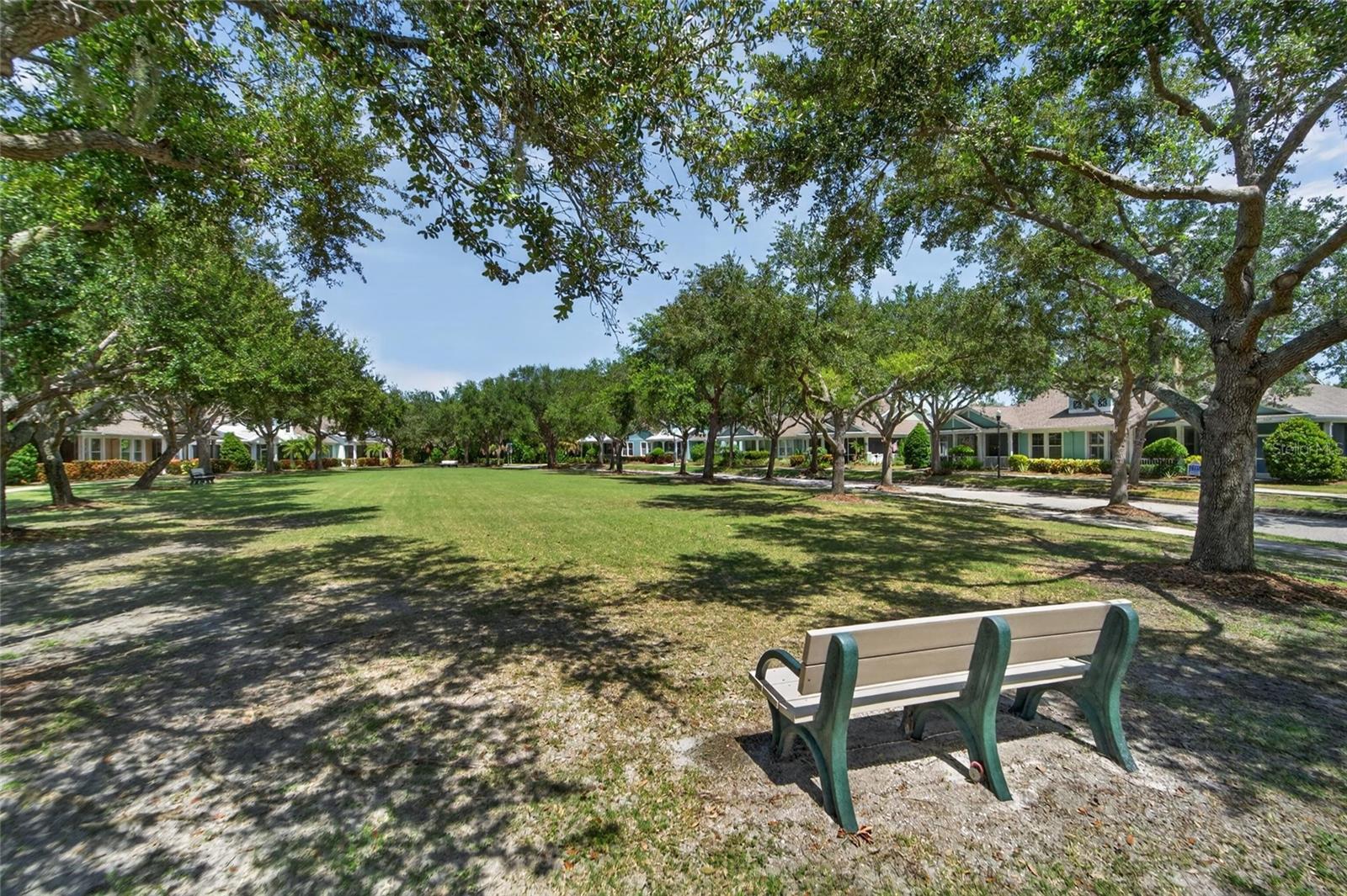 5318 GOLDEN ISLES DR