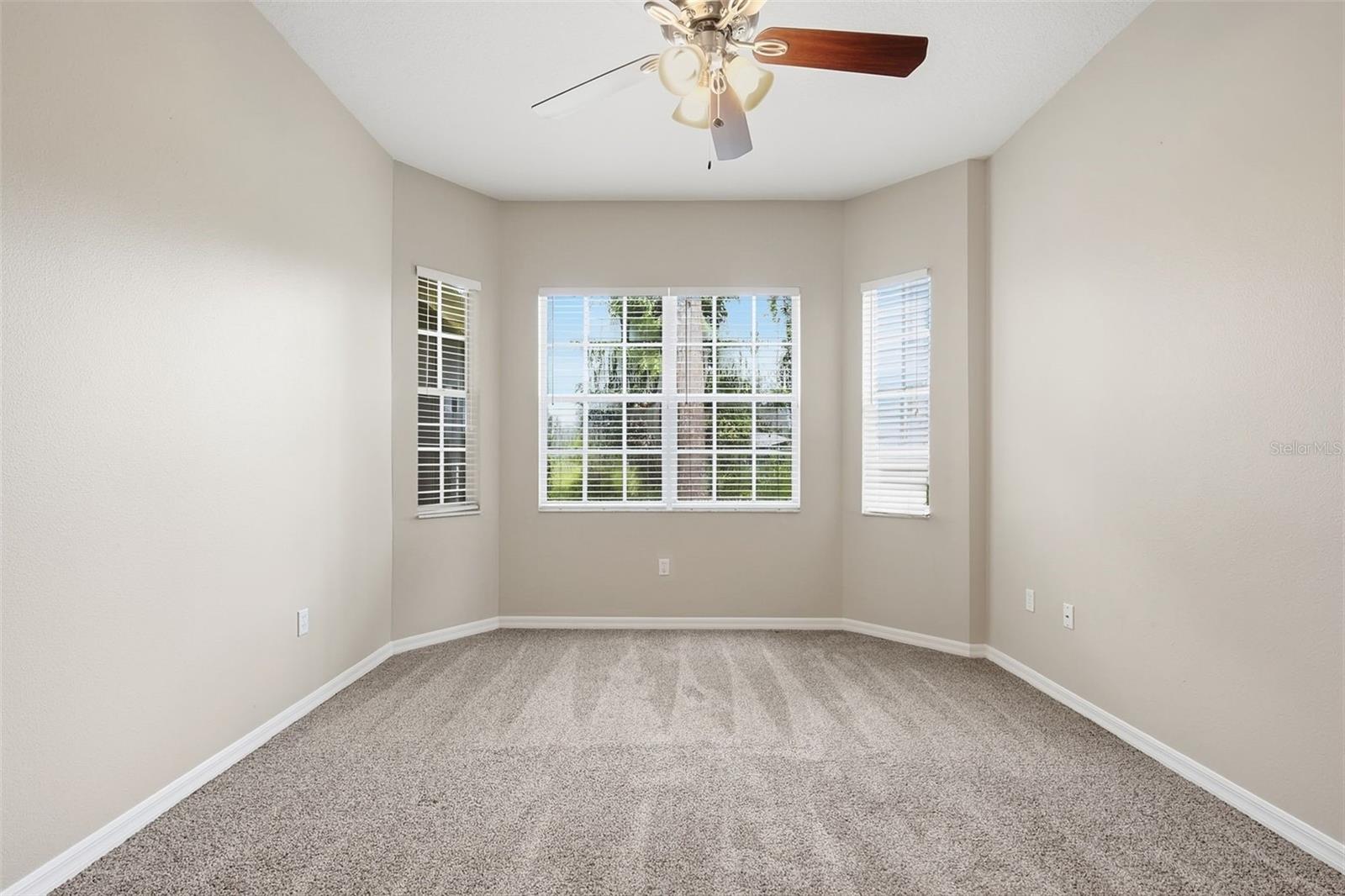 7444 MOORGATE CT
