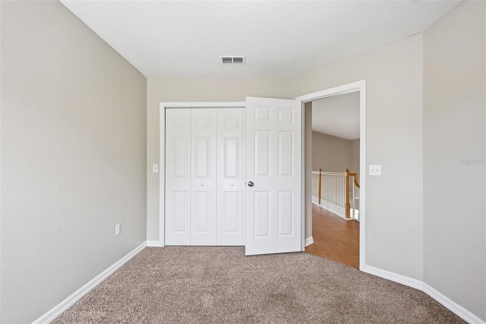 7444 MOORGATE CT