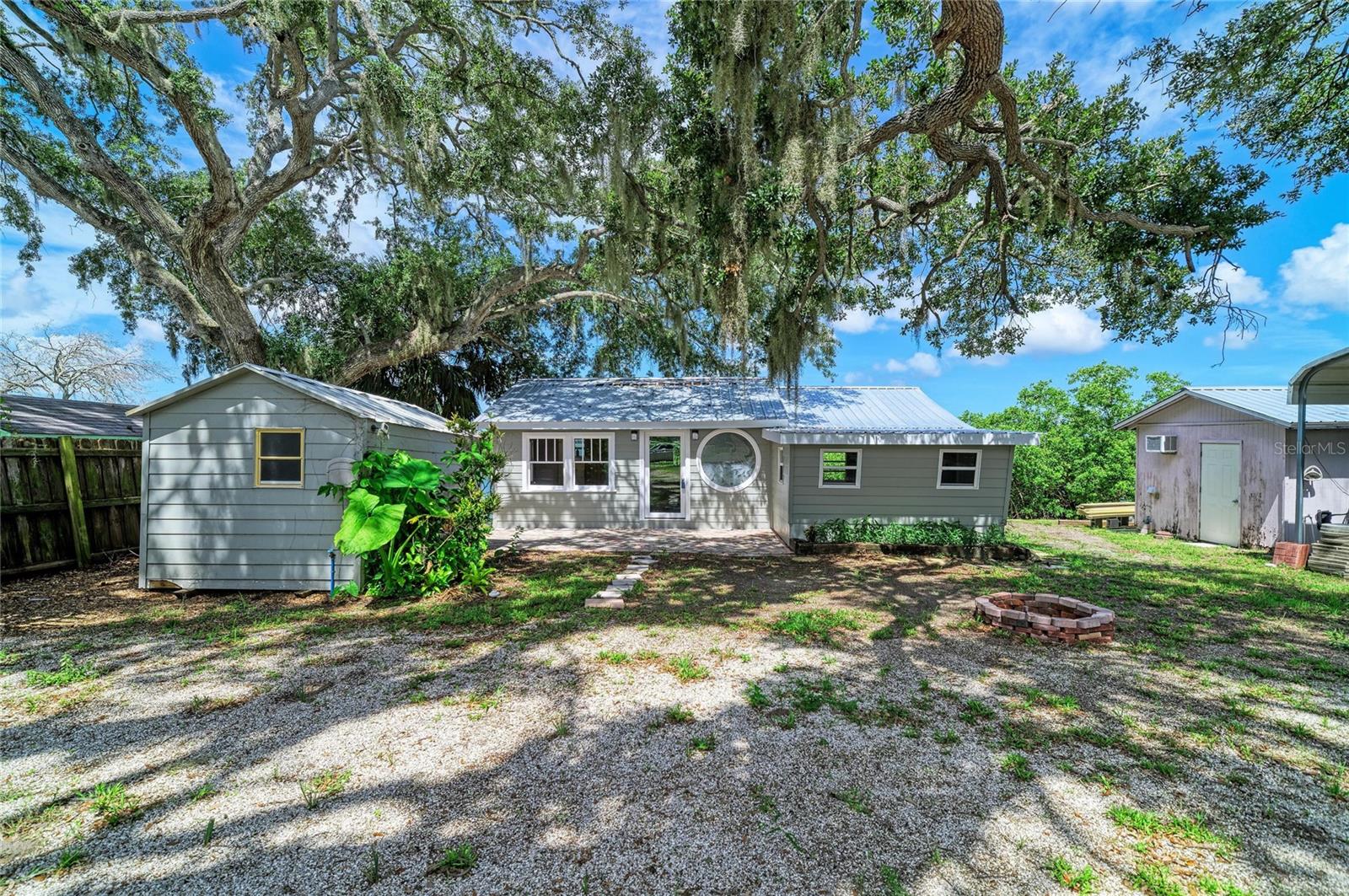 1609 SAFFOLD PARK DR