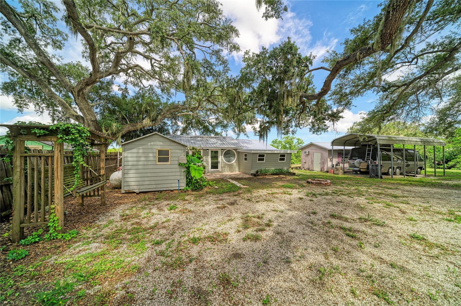 1609 SAFFOLD PARK DR