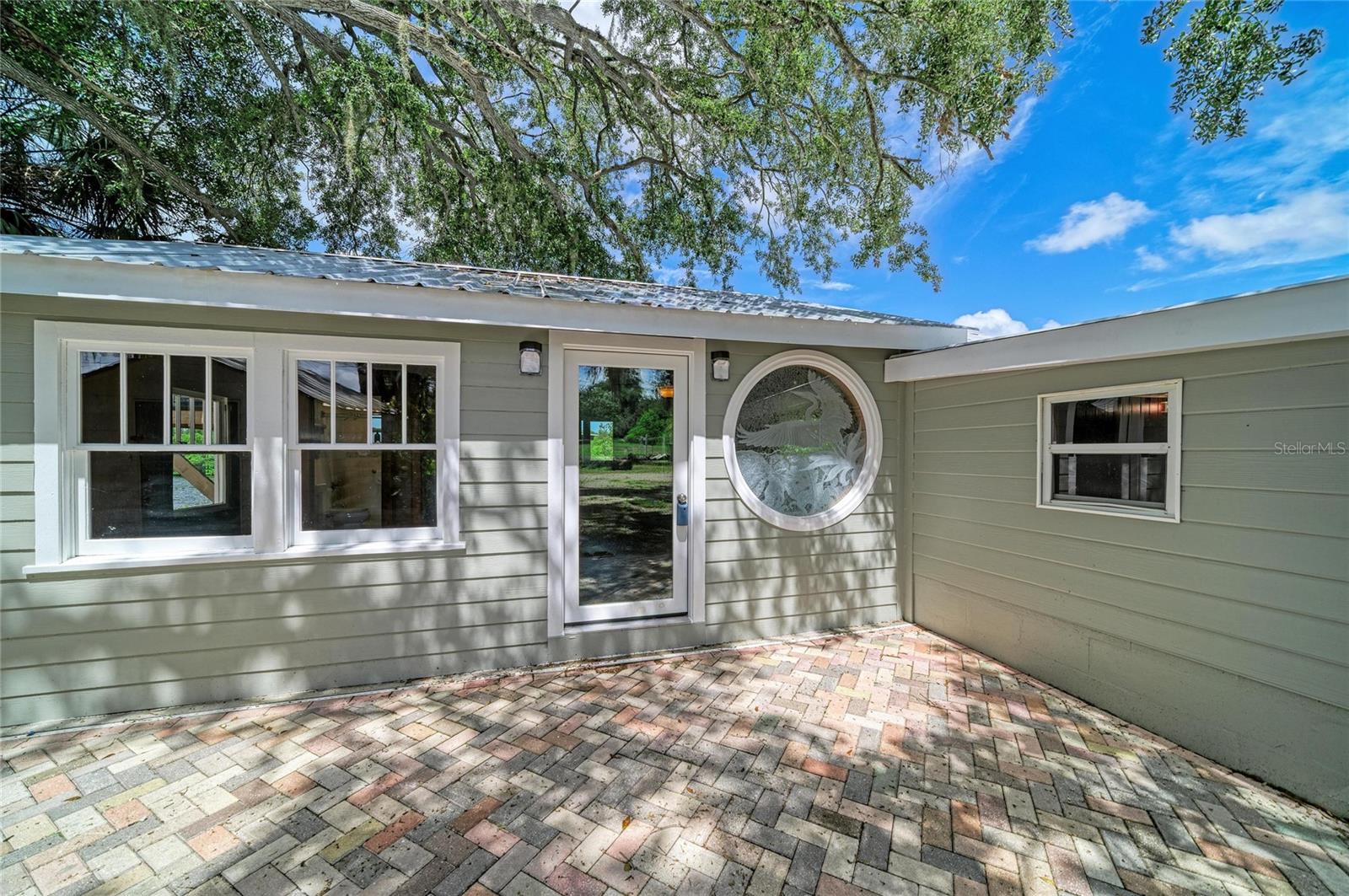 1609 SAFFOLD PARK DR