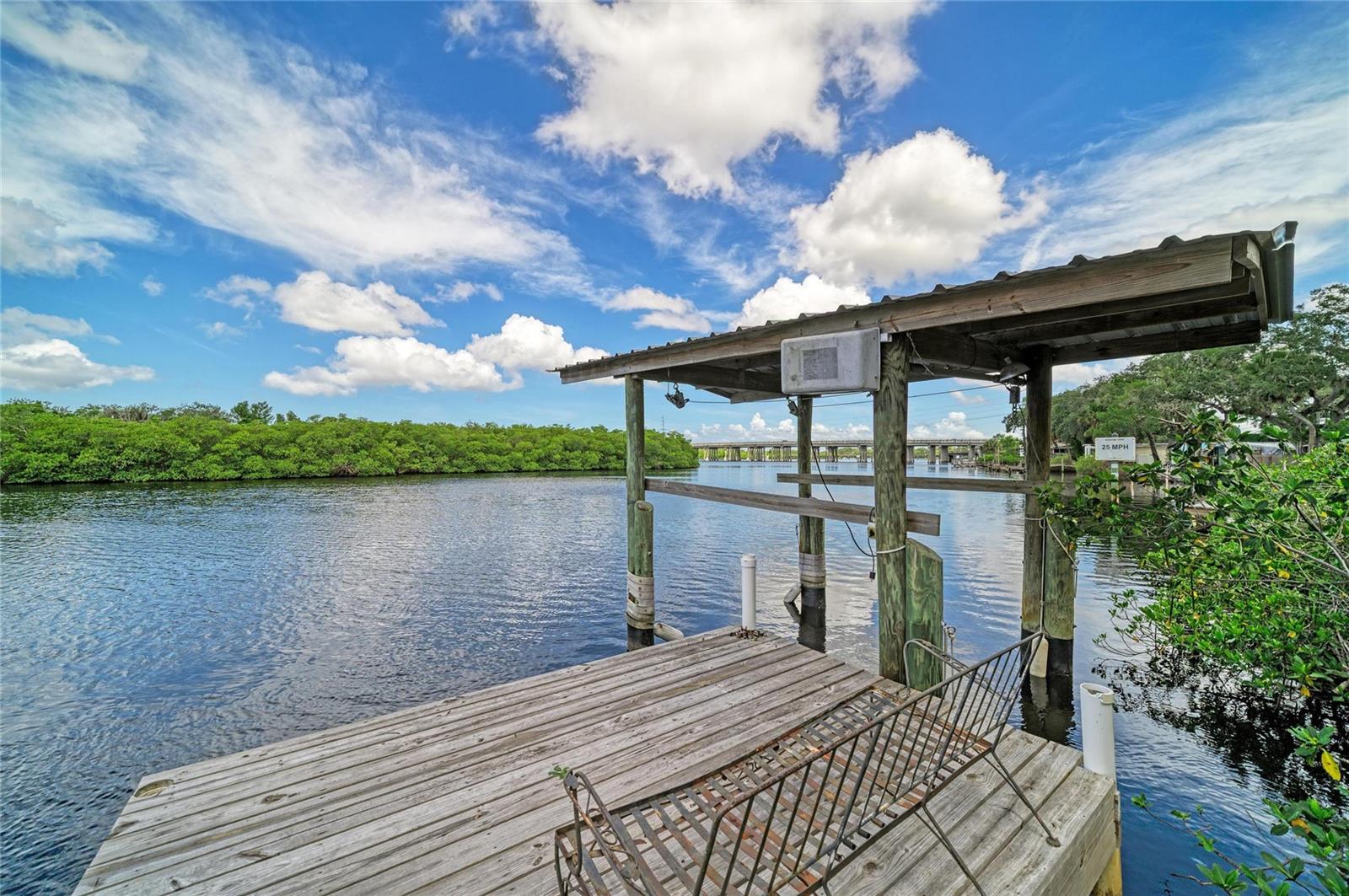 1609 SAFFOLD PARK DR