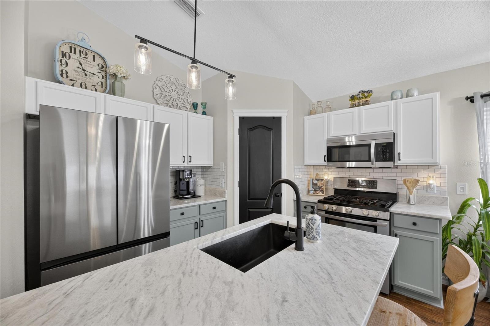 7629 DEVONBRIDGE GARDEN WAY