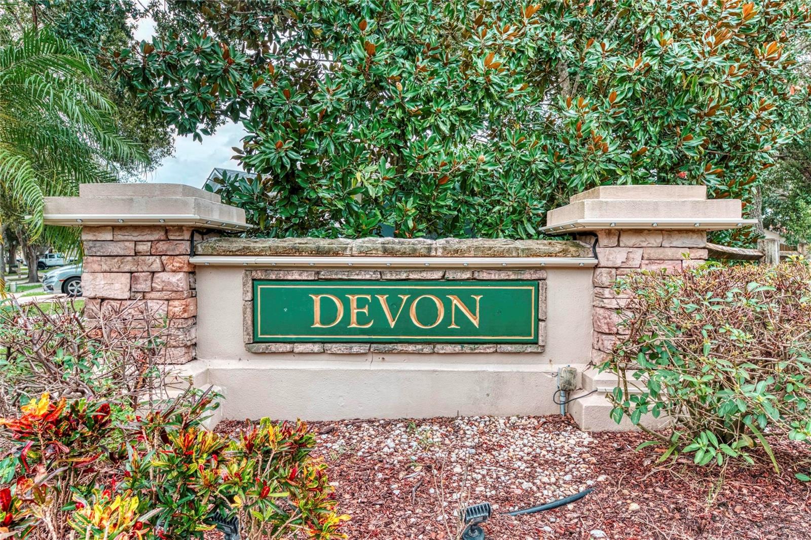 7629 DEVONBRIDGE GARDEN WAY